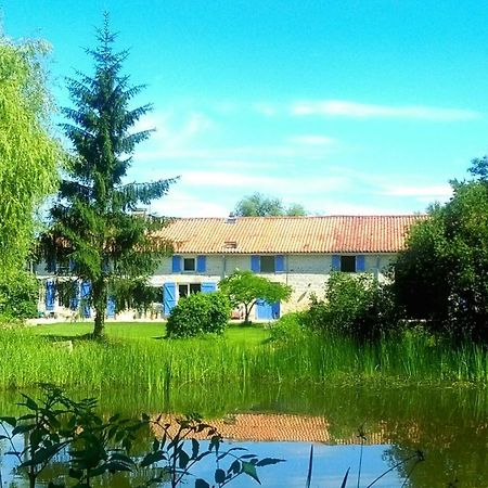 Chambres D'Hotes Entre Niort Et Marais Poitevin Bessines Esterno foto