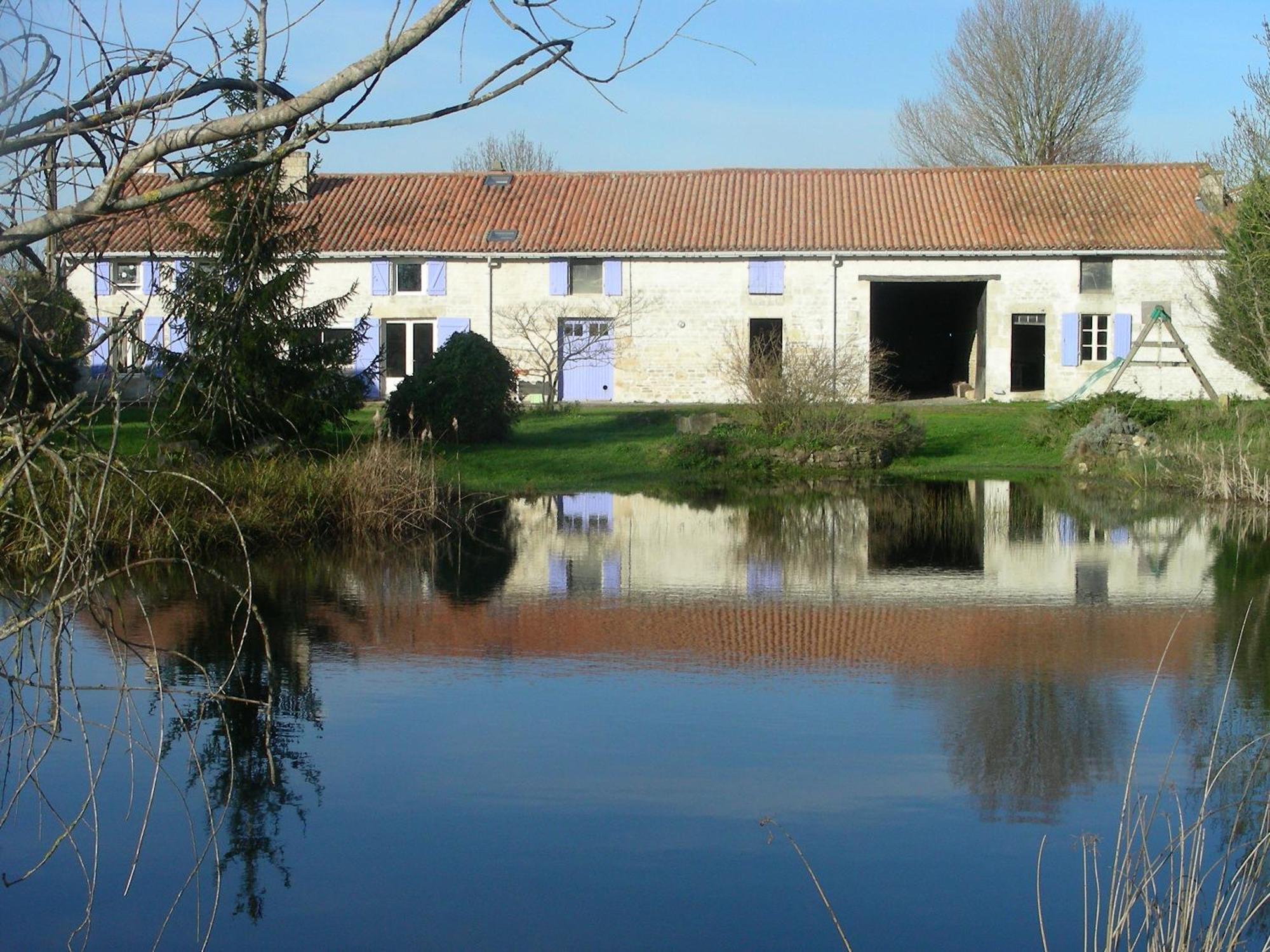 Chambres D'Hotes Entre Niort Et Marais Poitevin Bessines Esterno foto